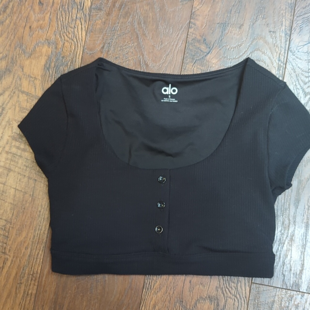 Alo yoga crop Henley